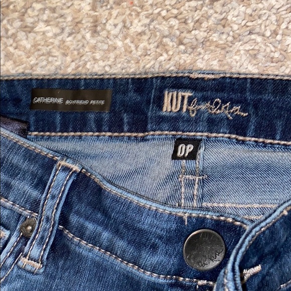 NWOT KUT FTK Boyfriend Cropped Jean - Picture 6 of 8